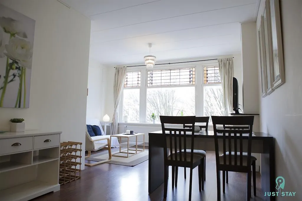 Just Stay - Spacious Apartment Heemskerkstraat Rotterdam Netherlands