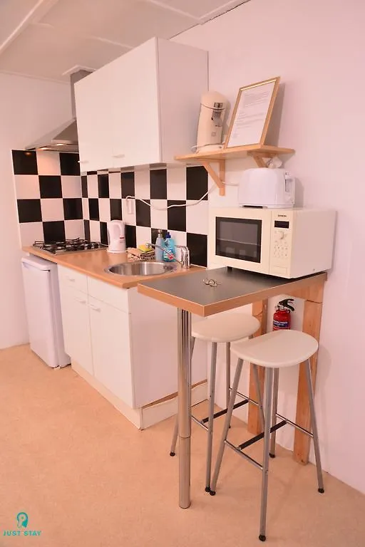 Just Stay - Spacious Apartment Heemskerkstraat Rotterdam 0*,