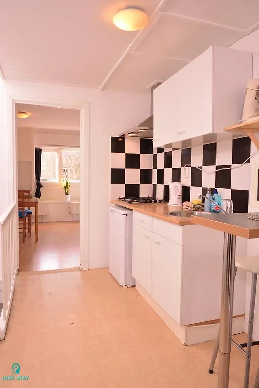 Just Stay - Spacious Apartment Heemskerkstraat Rotterdam