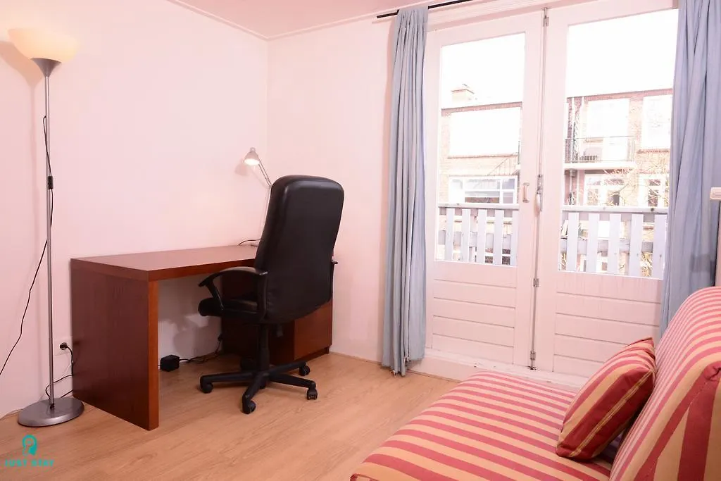 Just Stay - Spacious Apartment Heemskerkstraat Rotterdam Netherlands